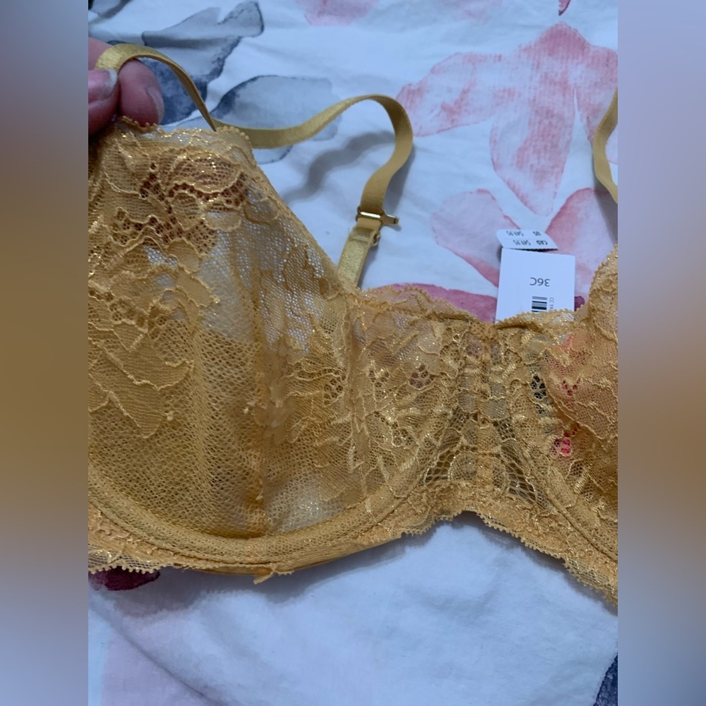 La SENZA 36C Lace Underwire Bra Gold sexy feminine